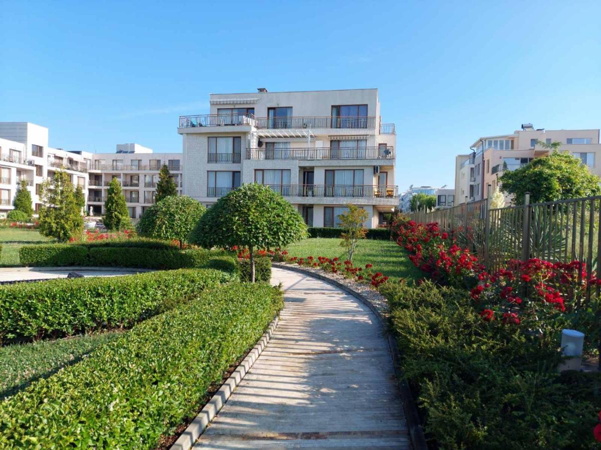 Sea Panorama Apartment - Diamond Beach Sarafovo Burgas Exterior photo